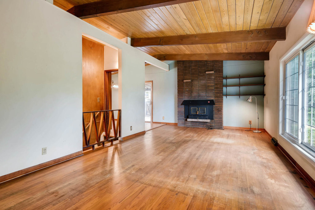 342 W Caley Ave Littleton CO-large-005-1-Living Room-1500x1000-72dpi
