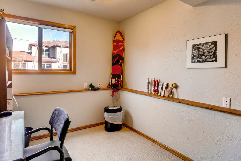 8674 S Yukon St Littleton CO-large-009-7-Lower Level Office-1500x1000-72dpi