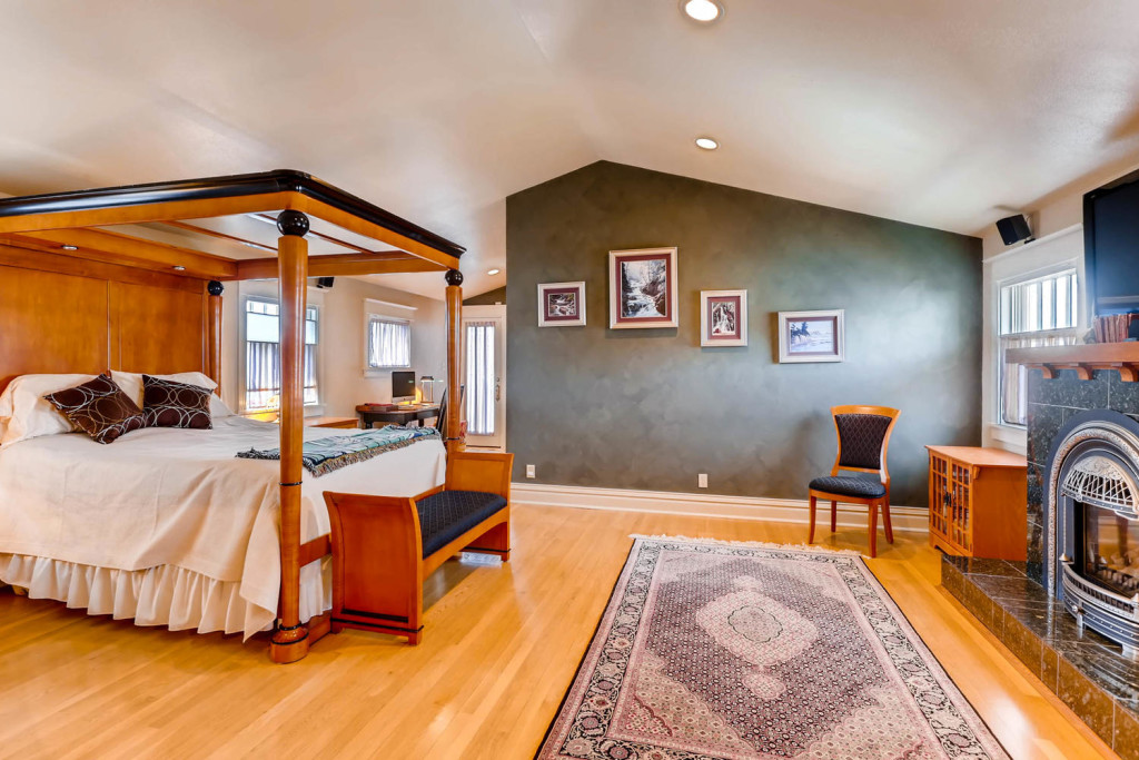 965 S High St Denver CO 80209-large-023-23-2nd Floor Master Bedroom-1500x1000-72dpi