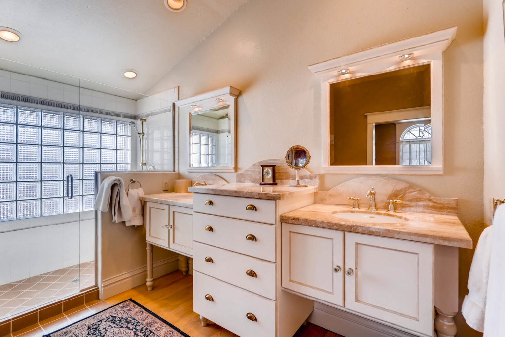 965 S High St Denver CO 80209-large-025-9-2nd Floor Master Bathroom-1500x1000-72dpi